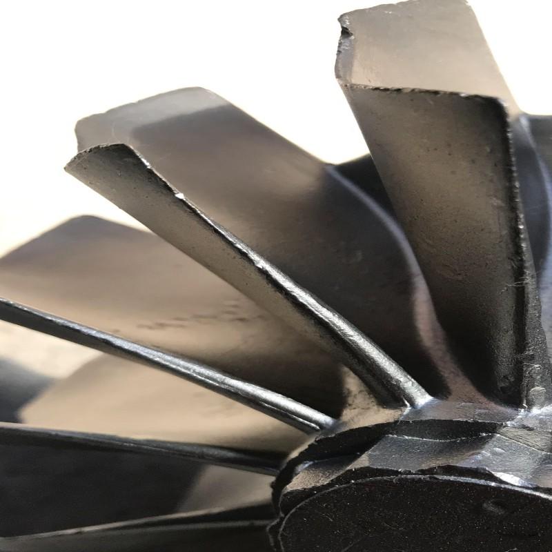 Thermoelastische Eigenschaften und C\'-Solvus-Temperaturen von Einkristall-Ni-Base-Superlegierungen (1)